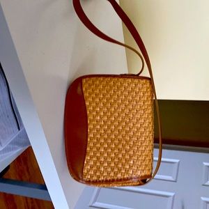 9 west straw summer purse